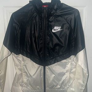 NIKE- Small- Black&White Windbreaker